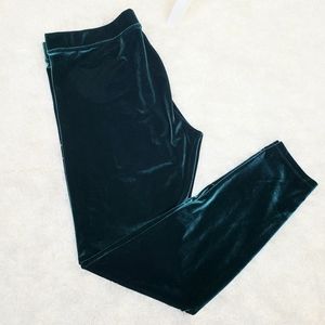 HUE green velvet pants
